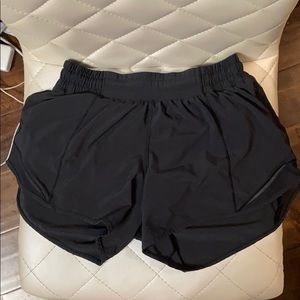 Black hotty hot shorts size 6